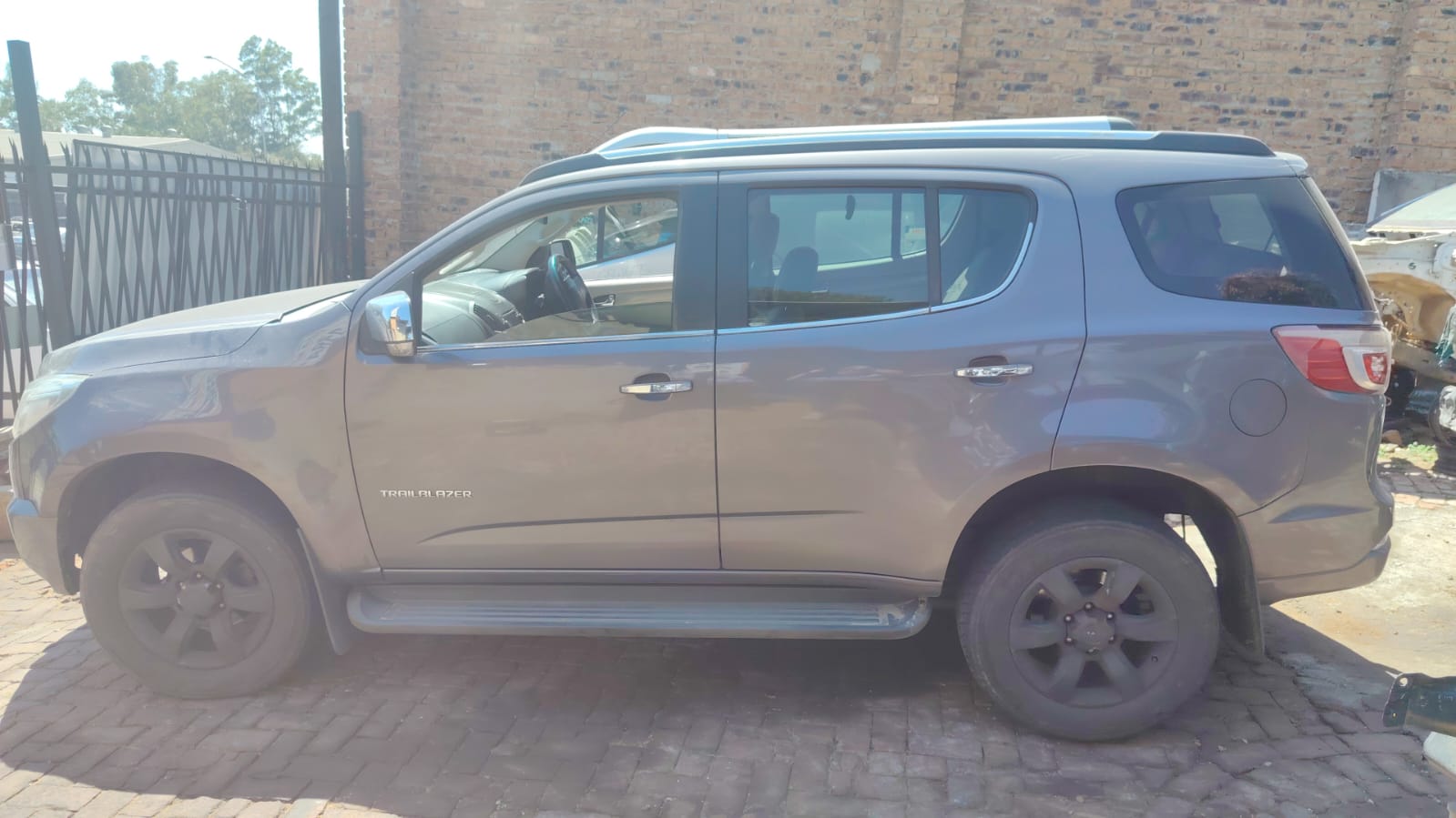 CHEVROLET,TRAILBLAZER image